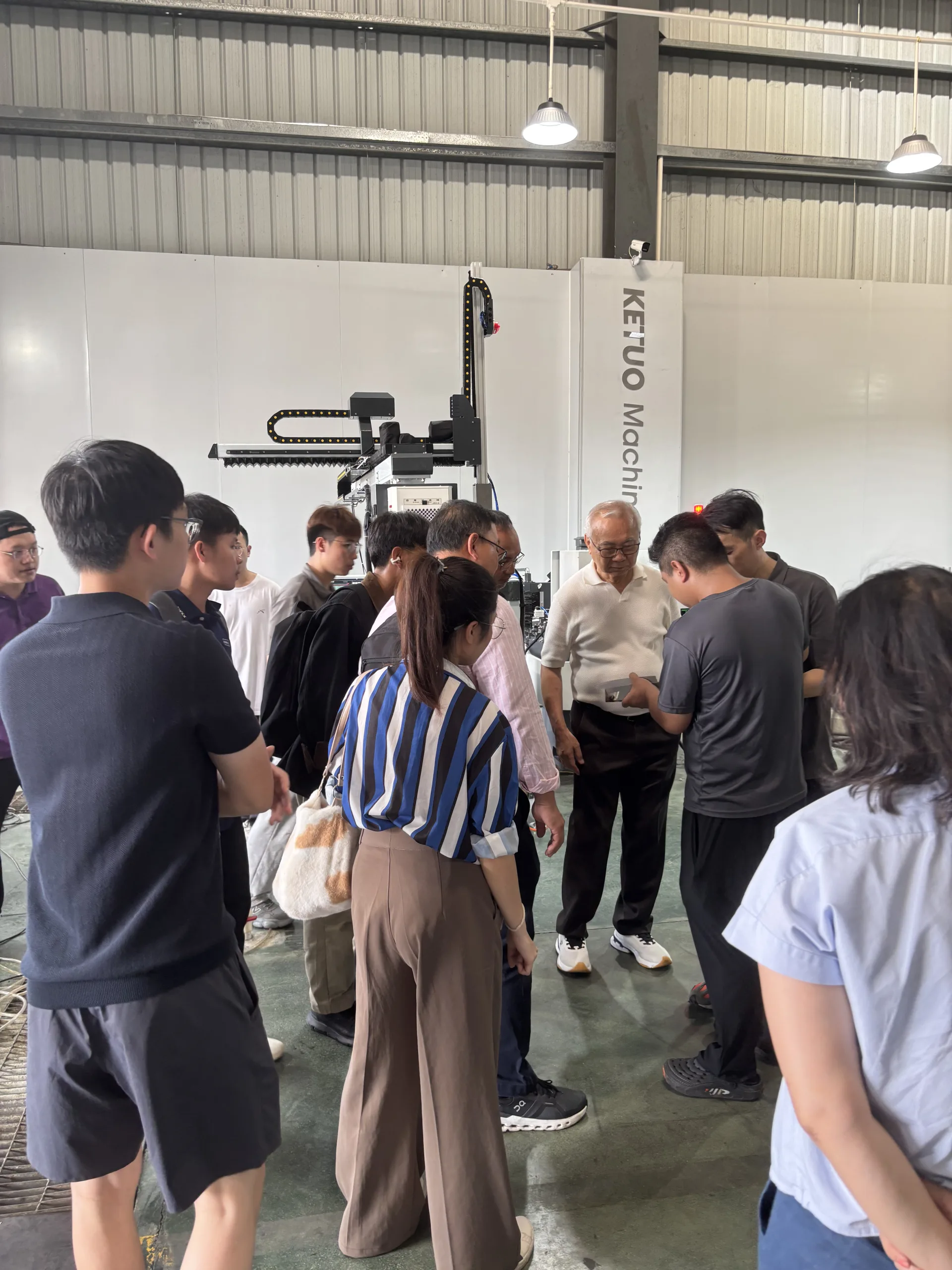 Thailand Customer Visits Our Factory for the First Time to Explore Knife Grinding and Automation Solutions